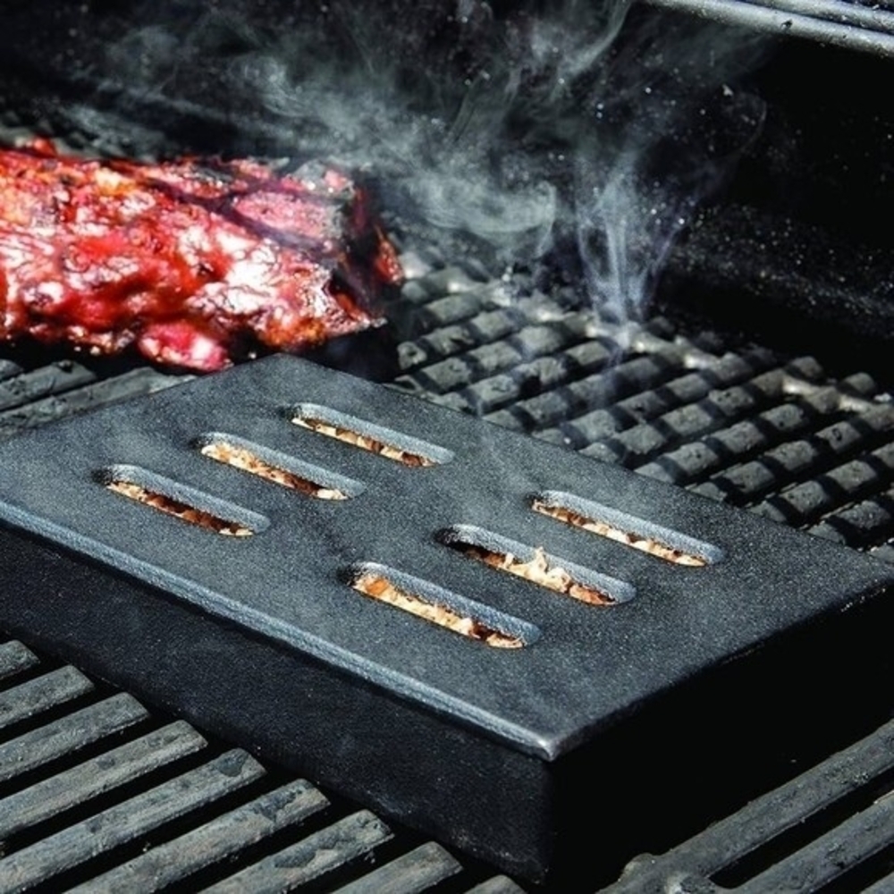 Brinkmann Cast Iron Smoker Box 8x5" Grill Accessory Wood Chips BBQ NWT